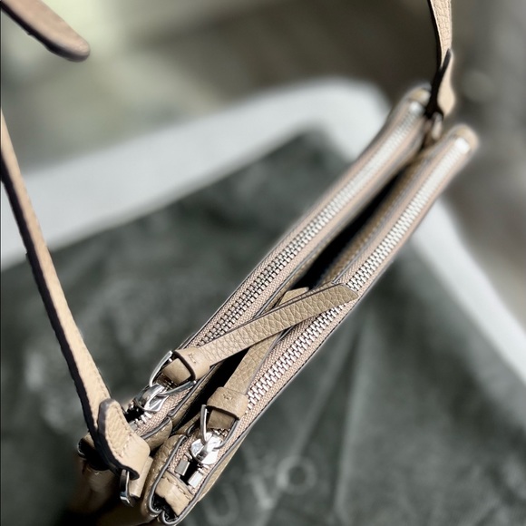 VINCE CAMUTO Gally Leather Crossbody Bag - Picture 9 of 16